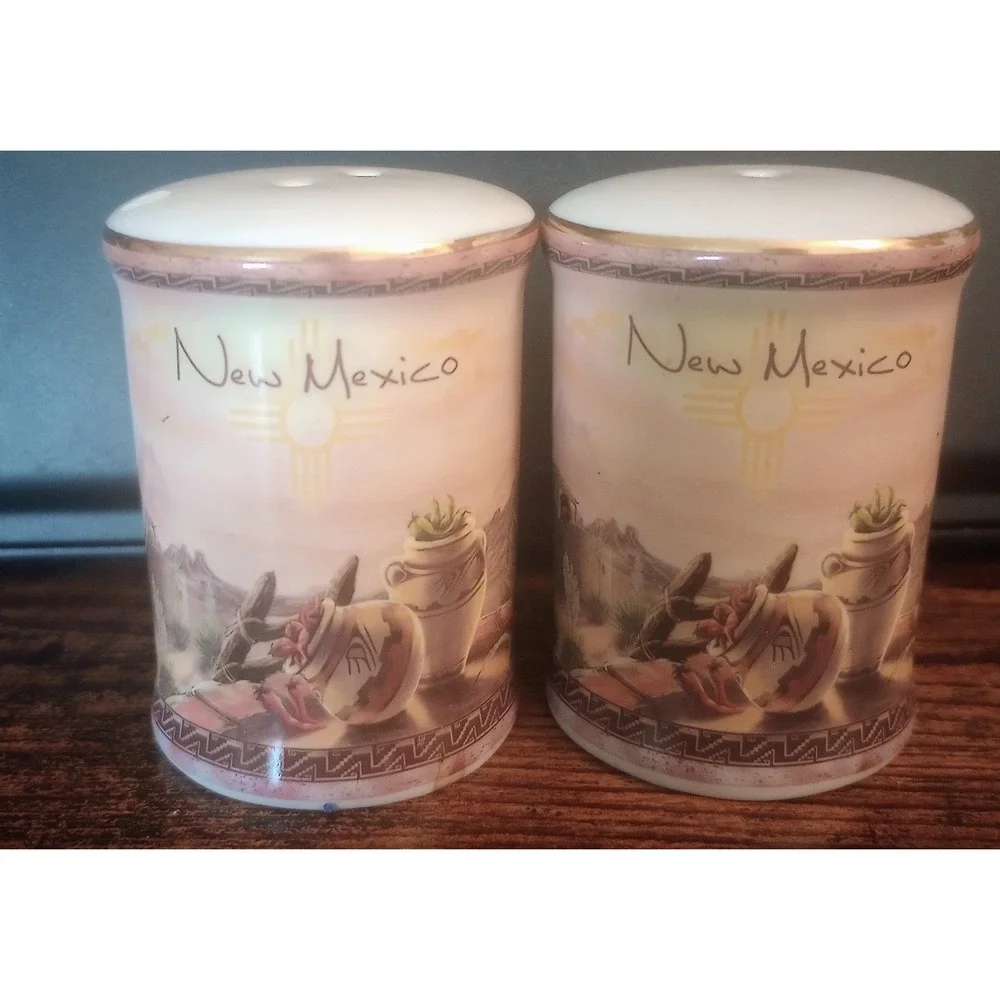 New Mexico Souvenir Salt & Pepper Shaker Set‎ Desert Native Southwest Pottery